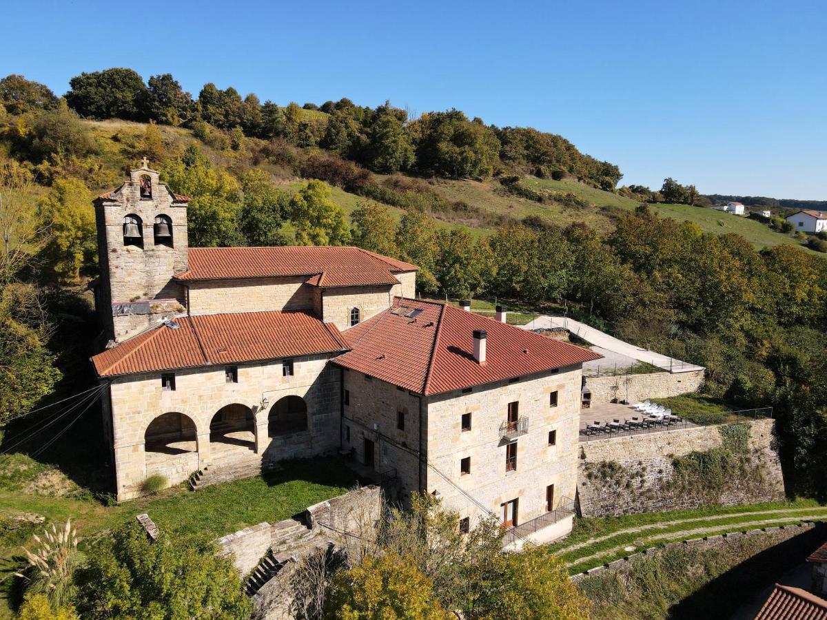 Palacio De Aralar Alta Familias Oskotz Exterior foto